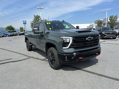 2025 Chevrolet Silverado 2500 Crew Cab 4WD Pickup for sale #B24412 - photo 1