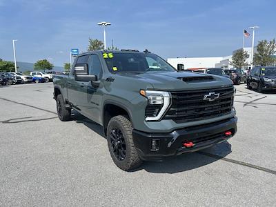 2025 Chevrolet Silverado 3500 Crew Cab 4WD Pickup for sale #B24481 - photo 1