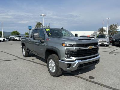 New 2025 Chevrolet Silverado 2500 LT Crew Cab 4WD Pickup for sale #B24560 - photo 1
