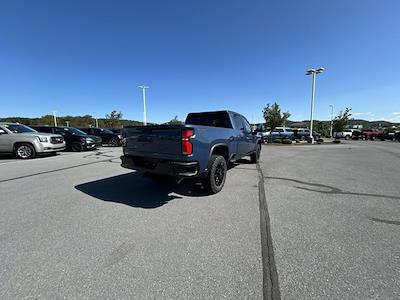 New 2025 Chevrolet Silverado 2500 LT Crew Cab 4WD Pickup for sale #B24665 - photo 2