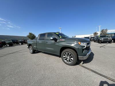 New 2026 Chevrolet Silverado 1500 LT Crew Cab 4WD Pickup for sale #B24677 - photo 1