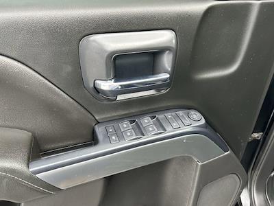 Used 2018 Chevrolet Silverado 1500 - photo 1