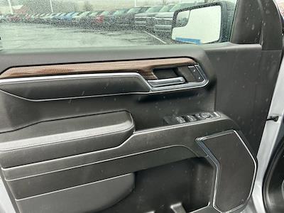 Used 2024 Chevrolet Silverado 1500 - photo 1