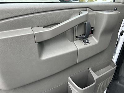 Used 2024 GMC Savana 2500 - photo 1
