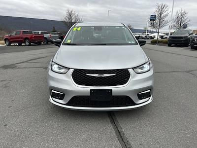 Used 2024 Chrysler Pacifica - photo 1