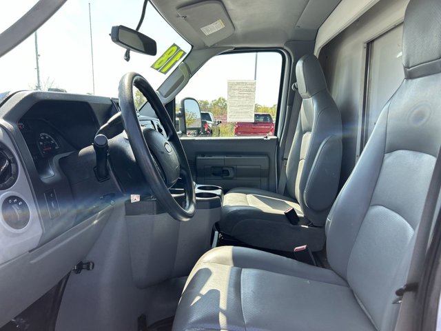 Used 2018 Ford E-350 - photo 20