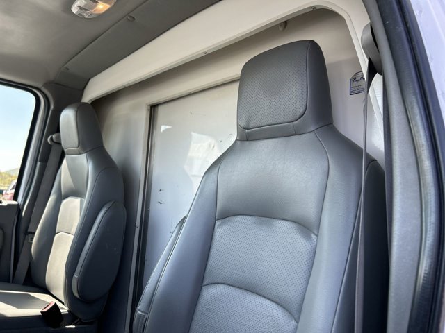 Used 2018 Ford E-350 - photo 21