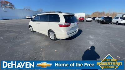 2015 Toyota Sienna FWD Minivan for sale #T149B - photo 2