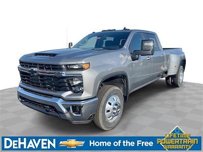 2026 Chevrolet Silverado 3500 Crew Cab 4WD Pickup for sale #T182 - photo 1