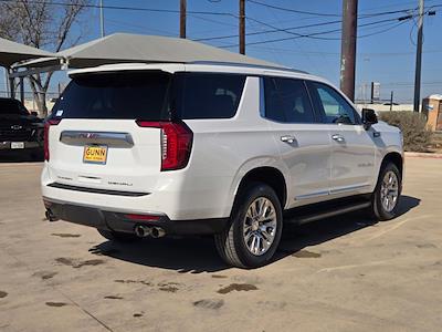 Used 2024 GMC Yukon - photo 1
