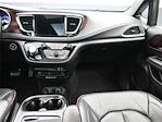 2020 Chrysler Pacifica FWD Minivan for sale #21116525T - photo 18