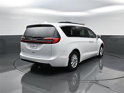 Used 2022 Chrysler Pacifica Touring L Minivan for sale #21219770P - photo 2