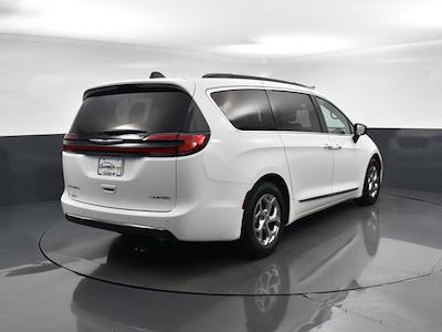 Used 2023 Chrysler Pacifica Limited Minivan for sale #21533483P - photo 2