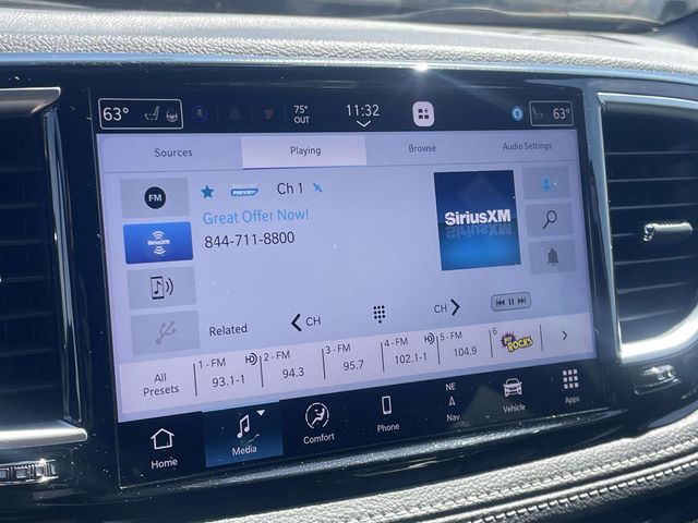 Used 2025 Chrysler Pacifica - photo 21