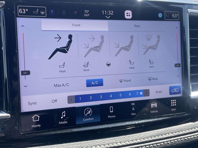 Used 2025 Chrysler Pacifica - photo 22