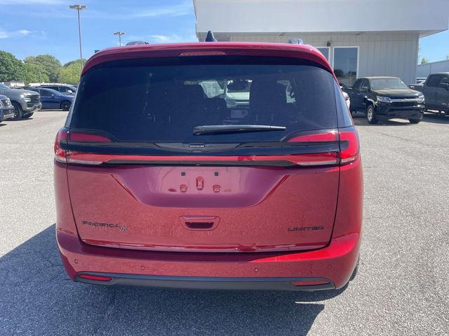 Used 2025 Chrysler Pacifica - photo 7