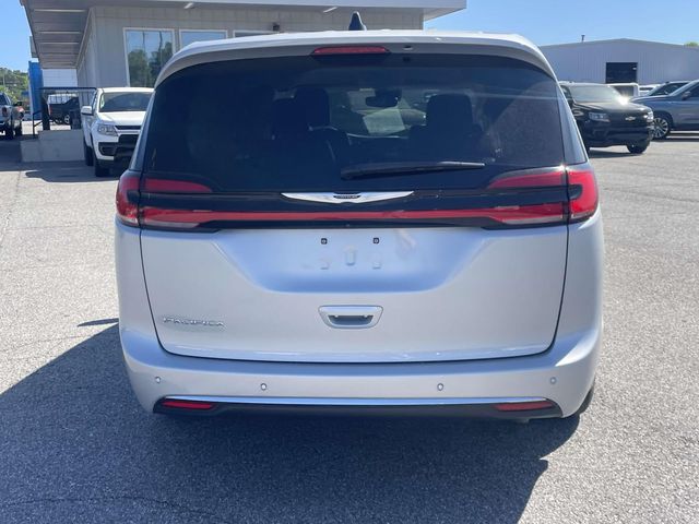Used 2024 Chrysler Pacifica - photo 7