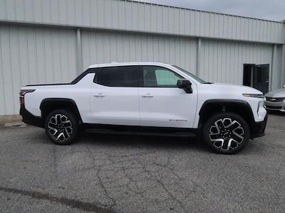 New 2024 Chevrolet Silverado EV RST Crew Cab AWD Pickup for sale #29167 - photo 2