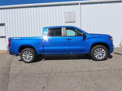 New 2025 Chevrolet Silverado 1500 Custom Crew Cab 4x4 Pickup for sale #29970 - photo 2