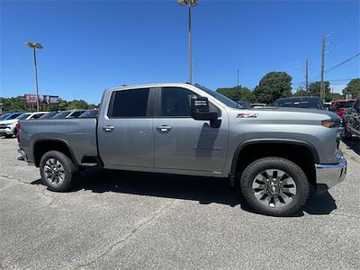 New 2025 Chevrolet Silverado 2500 LT Crew Cab 4x4 Pickup for sale #30259 - photo 2