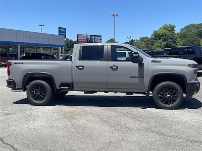 New 2025 Chevrolet Silverado 2500 Custom Crew Cab 4x4 Pickup for sale #30260 - photo 2