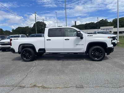 2025 Chevrolet Silverado 2500 Crew Cab 4x4 Pickup for sale #30560 - photo 2