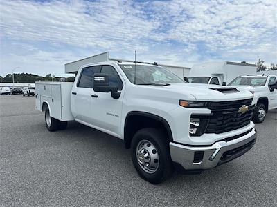 2025 Chevrolet Silverado 3500 Crew Cab DRW 4x4 Cab Chassis for sale #30691 - photo 2