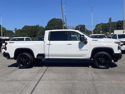 2025 Chevrolet Silverado 2500 Crew Cab 4x4 Pickup for sale #30731 - photo 2