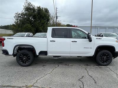 New 2026 Chevrolet Silverado 2500 LT Crew Cab 4WD Pickup for sale #30770 - photo 2