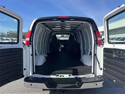 2025 Chevrolet Express 3500 RWD Empty Cargo Van for sale #31093 - photo 2