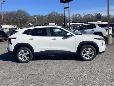 2026 Chevrolet Trax FWD SUV for sale #31243 - photo 2