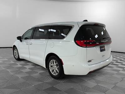 2024 Chrysler Pacifica FWD Minivan for sale #P110500 - photo 2