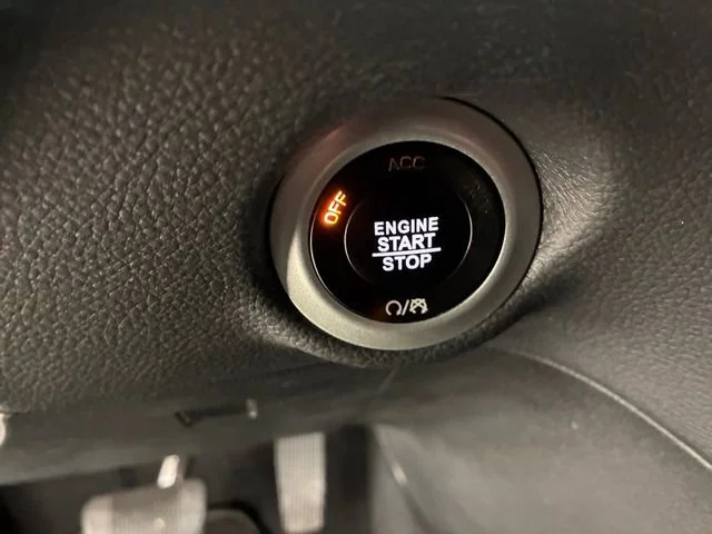 Used 2024 Chrysler Pacifica - photo 26
