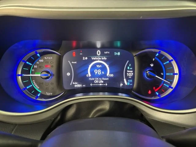 Used 2024 Chrysler Pacifica - photo 27