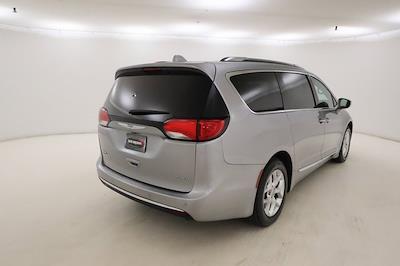2020 Chrysler Pacifica FWD Minivan for sale #P126005 - photo 2