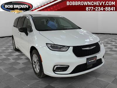 Used 2024 Chrysler Pacifica - photo 1