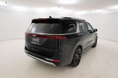 Used 2024 Kia Carnival SX Minivan for sale #P365733 - photo 2
