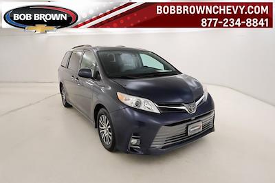 2018 Toyota Sienna FWD Minivan for sale #P507873A - photo 1