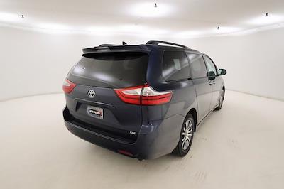 2018 Toyota Sienna FWD Minivan for sale #P507873A - photo 2