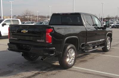 Used 2025 Chevrolet Silverado 2500 - photo 1