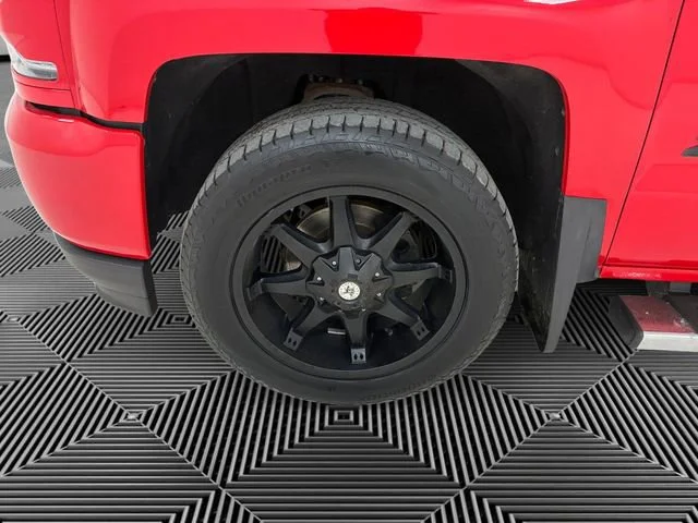 Used 2017 Chevrolet Silverado 1500 - photo 11