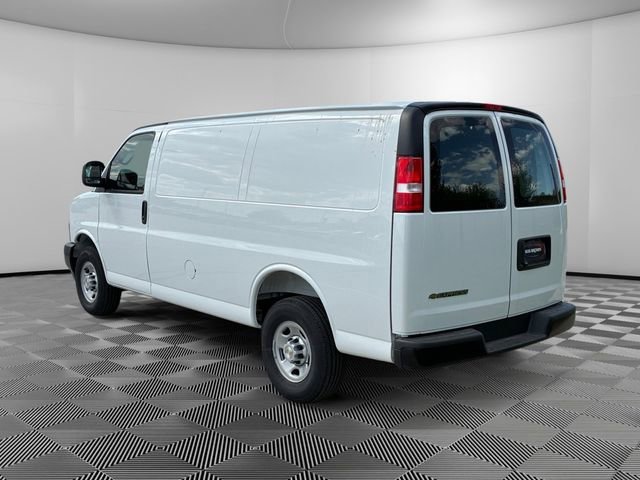 New 2026 Chevrolet Express 2500 - photo 5