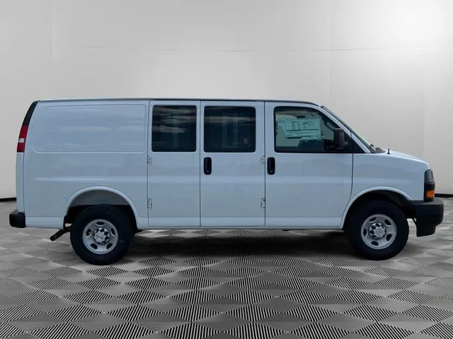 New 2026 Chevrolet Express 2500 - photo 8