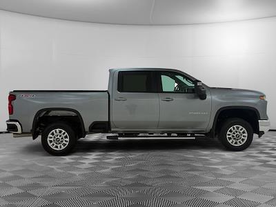Used 2025 Chevrolet Silverado 2500 - photo 1