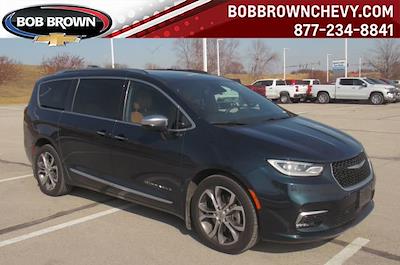 Used 2021 Chrysler Pacifica - photo 1