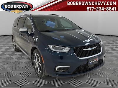 Used 2021 Chrysler Pacifica - photo 1