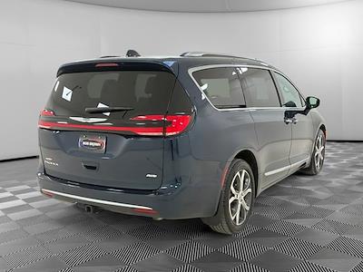 Used 2021 Chrysler Pacifica - photo 1