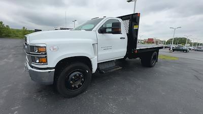 2020 Chevrolet Silverado 6500 Regular Cab DRW 2WD Monroe Truck Equipment Flatbed Truck for sale #113589 - photo 1