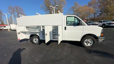 New 2025 GMC Savana 3500 Service Utility Van for sale #ST10X91 - photo 2