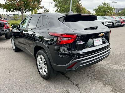 2025 Chevrolet Trax FWD SUV for sale #1121910A - photo 2